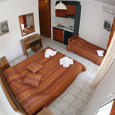 Badis Haus Apartment Toroni Room photo