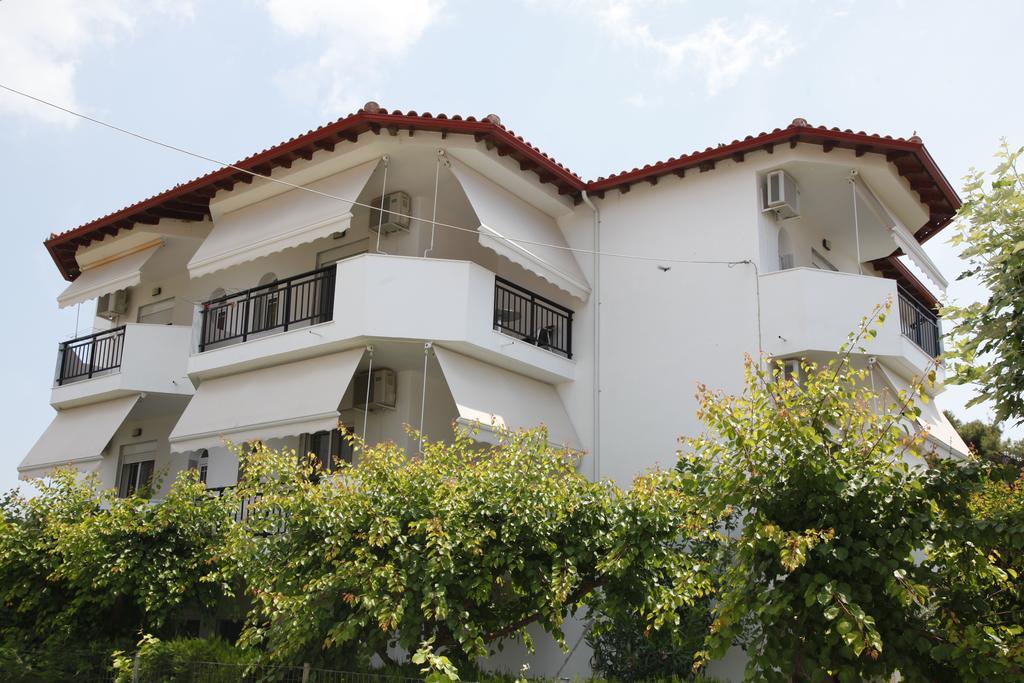 Badis Haus Apartment Toroni